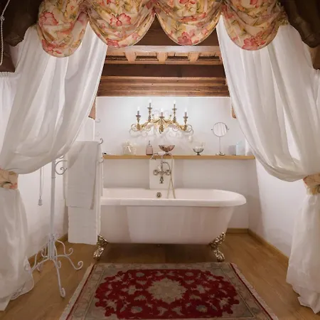 Corte Dei Neri Oda ve Kahvaltı 4*